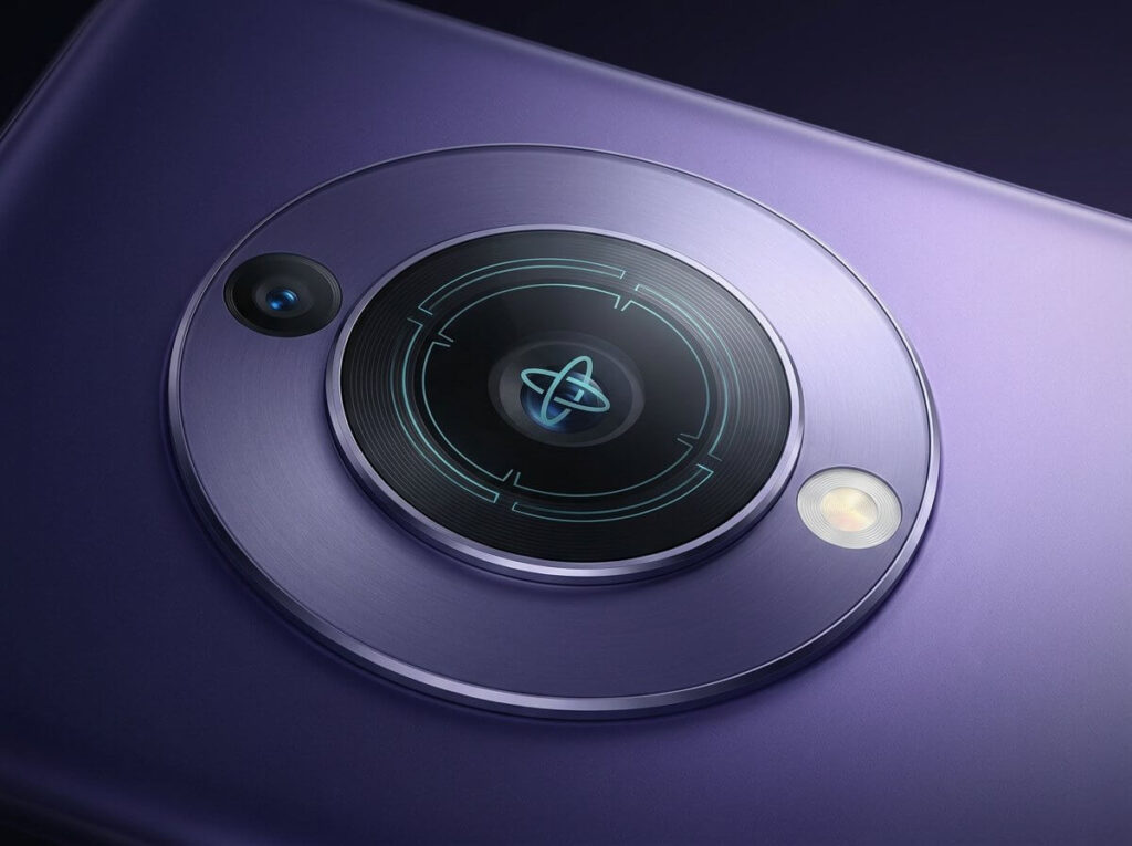vivo V70 FE rear camera module with main and ultrawide lenses